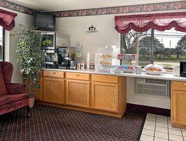 ซูเปอร์ 8 บาย วินด์แฮม โรสวิลล์/ดีทรอยต์ แอเรีย Hotel ร้านอาหาร รูปภาพ